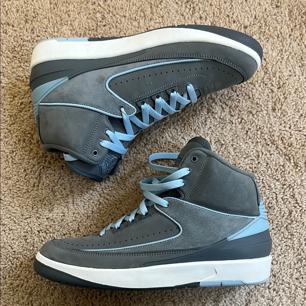 Women’s Jordan 2 - Cool Gray